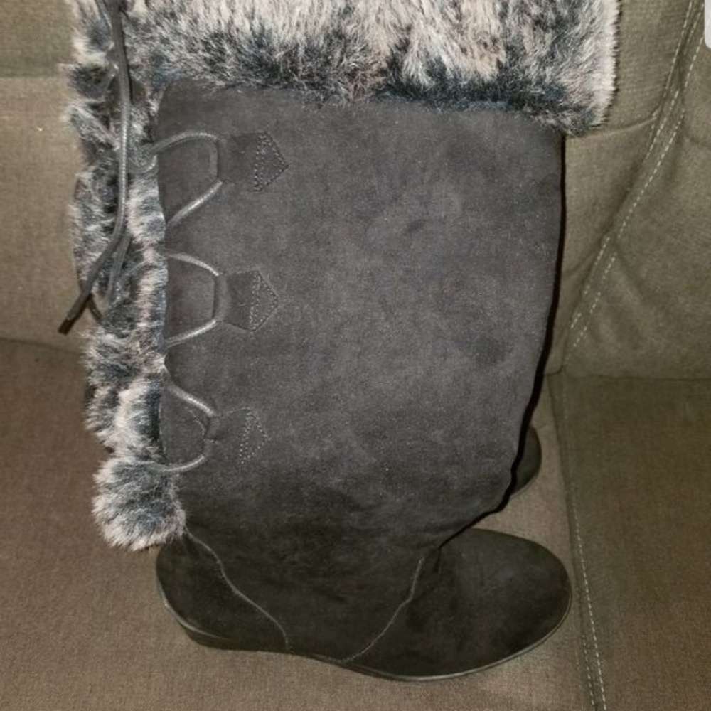 Sz 8 wedge boots